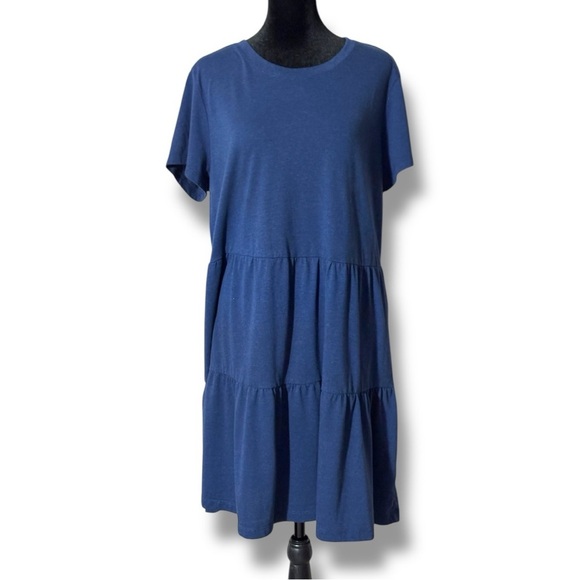 Casual Navy Blue A-Line Tiered Short Sleeve Mini Dress with Crew Neck - Picture 4 of 16